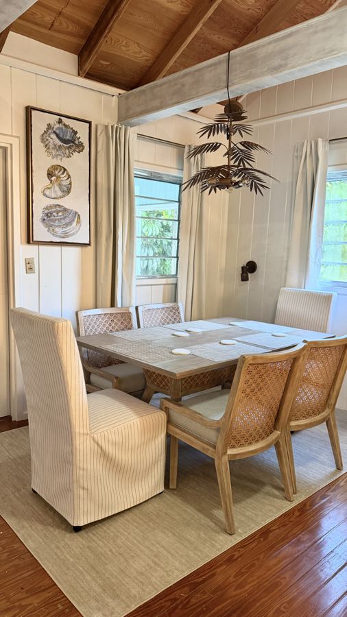 Dining nook with island art